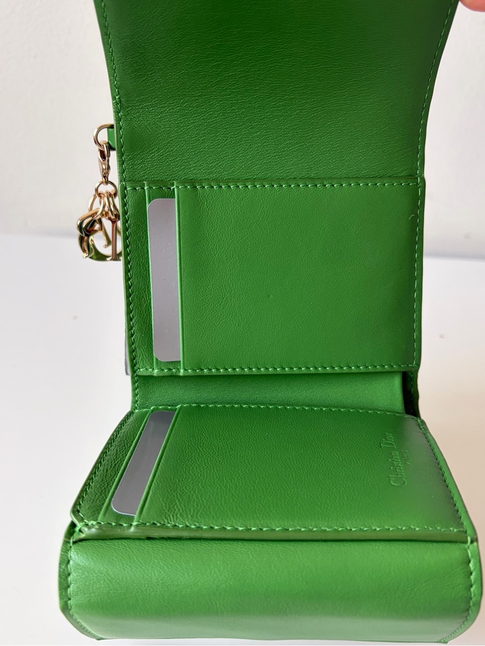 Christian Dior Lady Dior Lotus Wallet - Picture 8 of 17